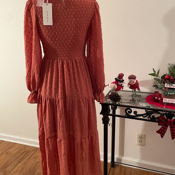 New boutique dress - Picture 4 of 4